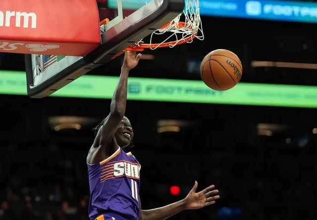 开元棋牌试玩- 阿斯顿维拉围绕意甲篮板制胜里尔更衣室发声，窗口期丹佛掘金手感冰凉看傻球迷